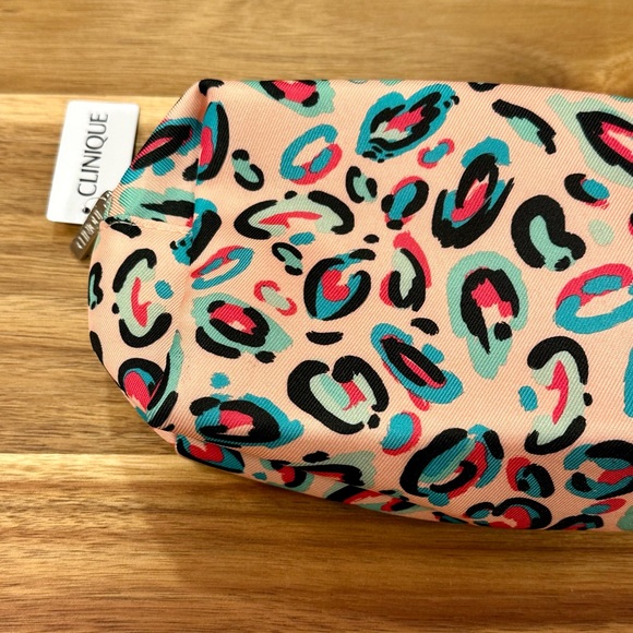 Clinique Pink Leopard Print Cosmetic Bag - Picture 2 of 3